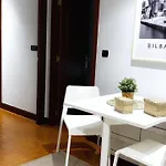 Blas De Otero, Vivienda Turistica Reformada Con Wifi ビルバオ